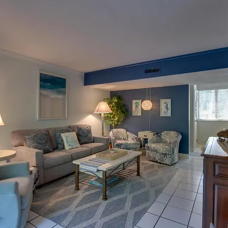 Serene Hilton Head Island Condo With Community Pool!